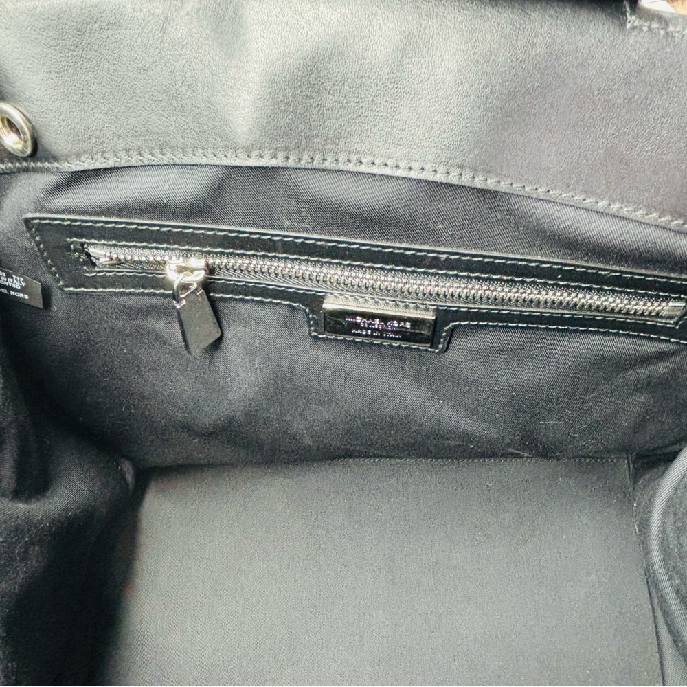 MICHAEL KORS COLLECTION Bancroft Medium Pebbled Calf Leather Satchel - Picture 8 of 11